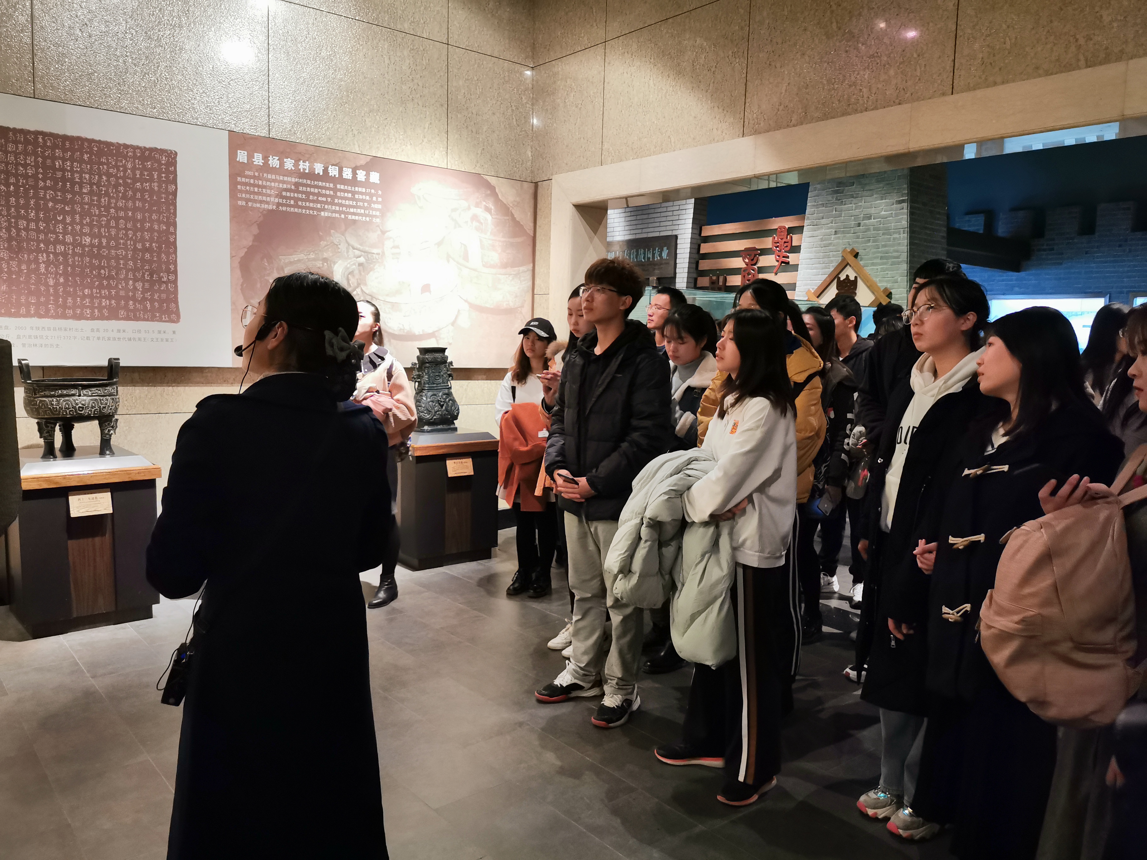 7bb75b189f3e4acd88d7401eb2b68a46.jpg 7bb75b189f3e4acd88d7401eb2b68a46.jpg