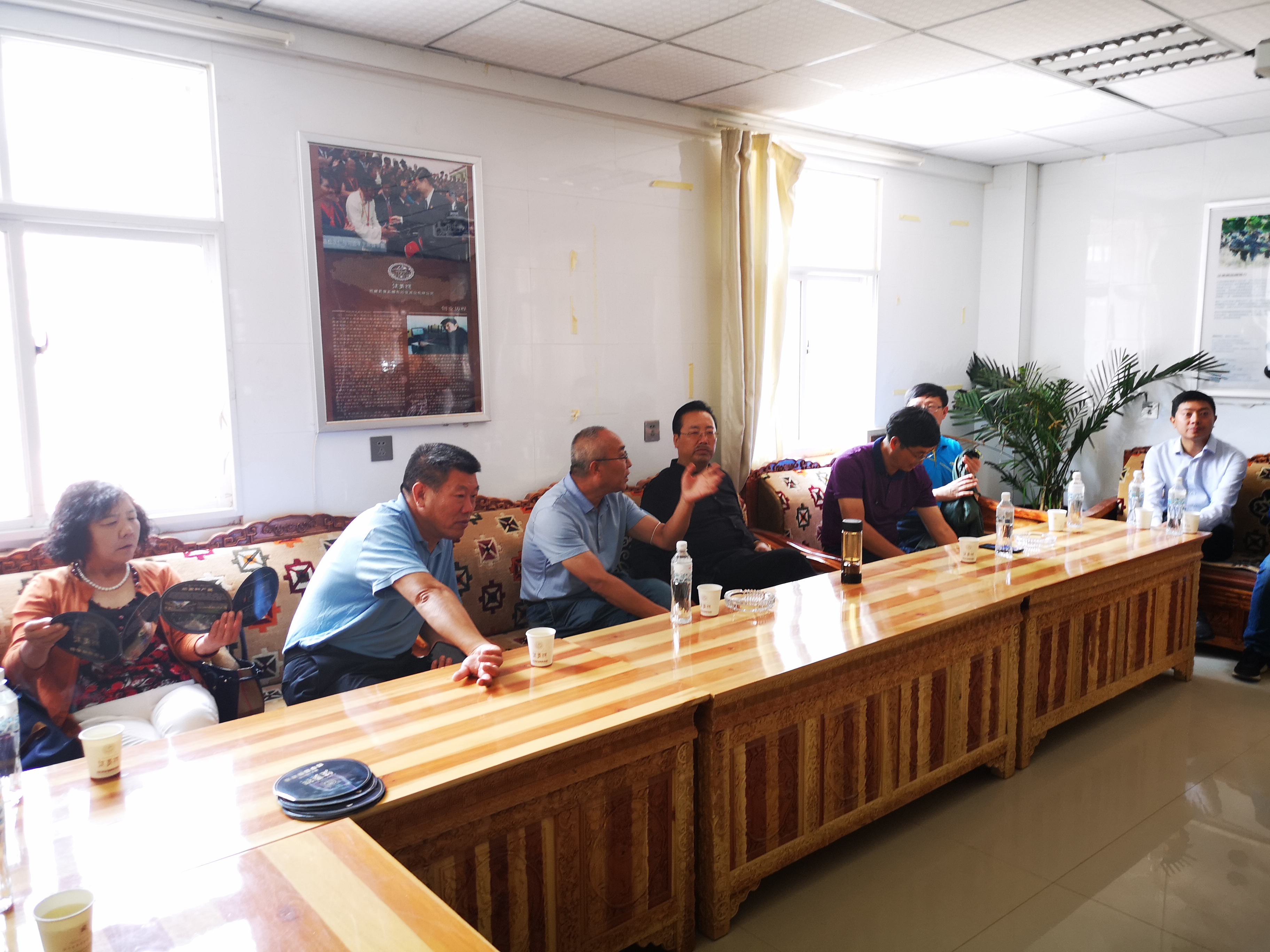 c235f0b07c6c4ffaa81564797e3750a3.jpg c235f0b07c6c4ffaa81564797e3750a3.jpg