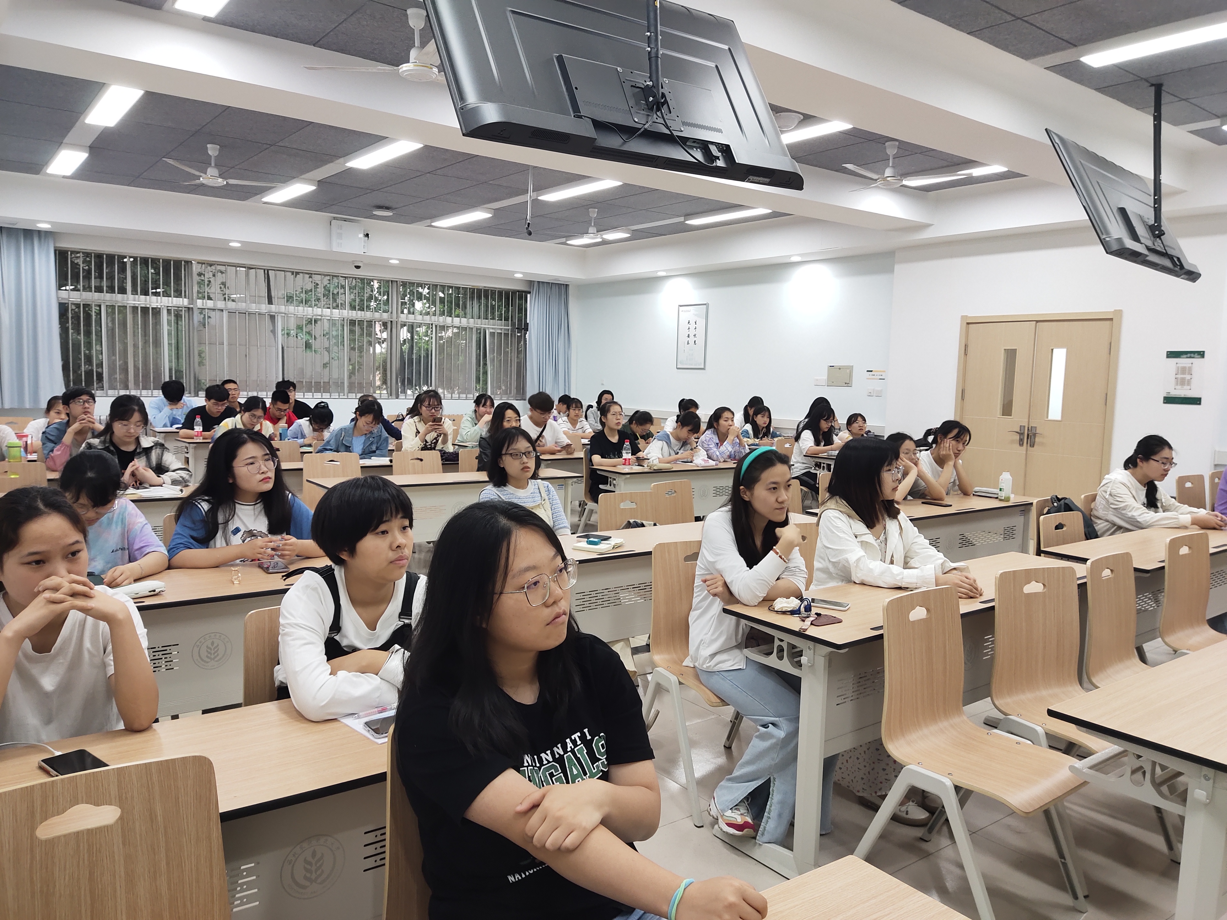 ae6b5a393e3d4cbdbfe059837d366260.jpg ae6b5a393e3d4cbdbfe059837d366260.jpg