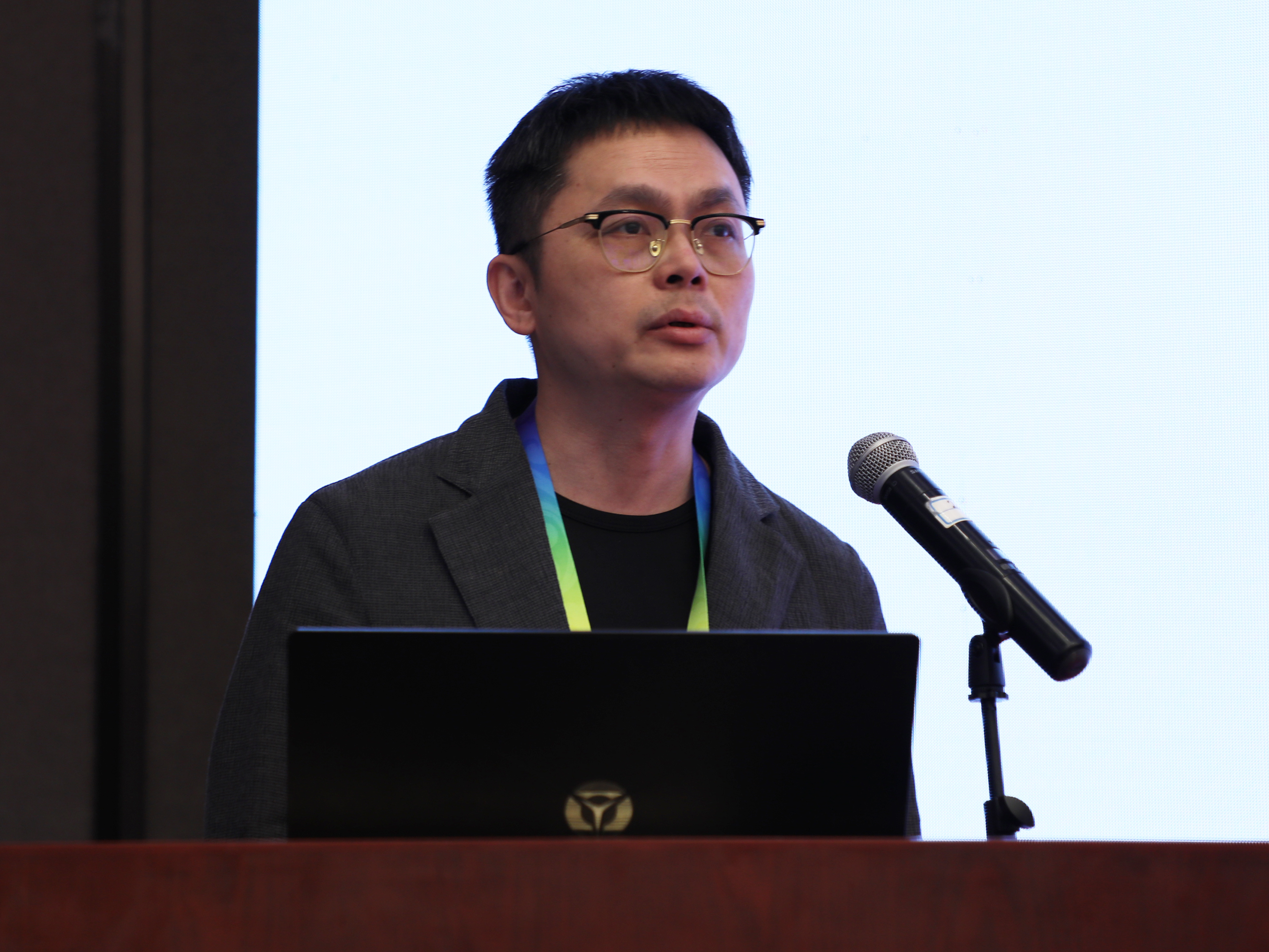 9987bf3ba1b24362b129bd6c63332dc7.jpg 9987bf3ba1b24362b129bd6c63332dc7.jpg